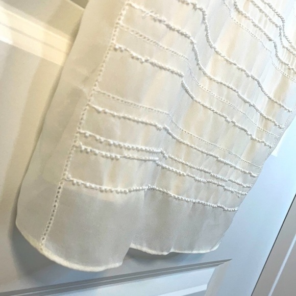 LOFT | Women’s LOFT Warm White Boho Beaded Pattern Tank Top, Size XS - Picture 5 of 6